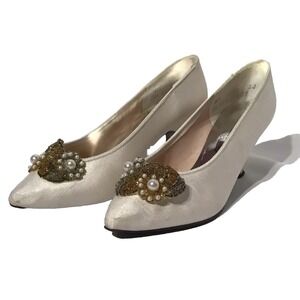 Dolcis Women's Dress Shoes -‎ 8 M Jules - Cream  Color- Vintage - Removable Bow